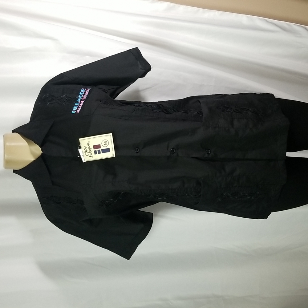 GUAYABERA FILLMORE MIAMI BEACH EMPLOYEE  GUAYABERA IN BLACK SIZE MEDIUM